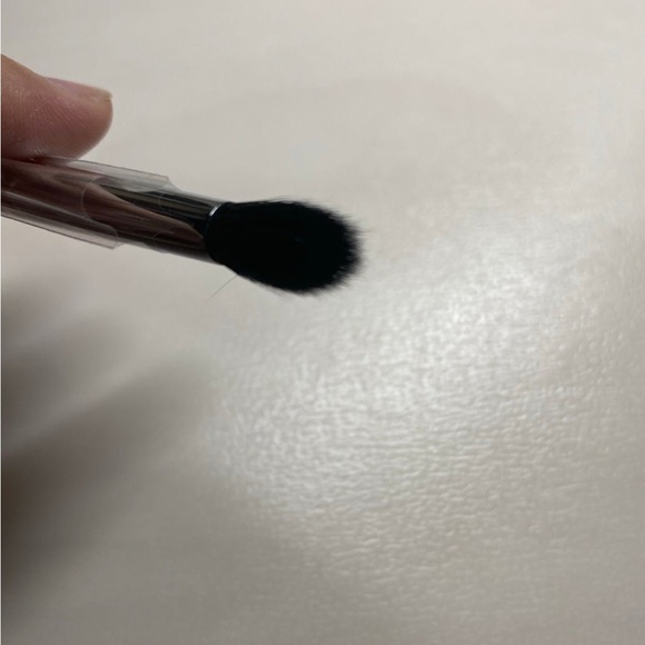 Morphe M411 pointed blender brush - Picture 4 of 5